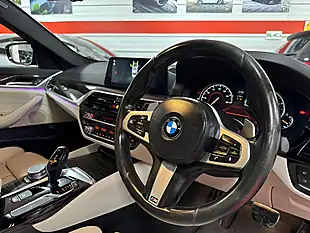 Used 2017 BMW 5 Series M Sport Blue - Interior and Exterior details 19