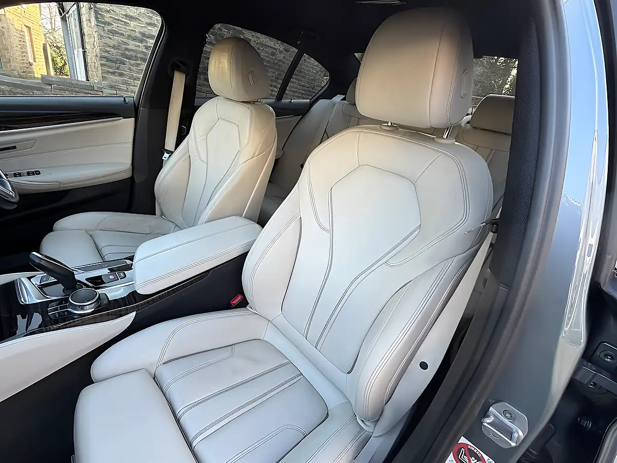 Used 2017 BMW 5 Series M Sport Blue - Interior and Exterior details 17