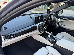 Used 2017 BMW 5 Series M Sport Blue - Interior and Exterior details 18