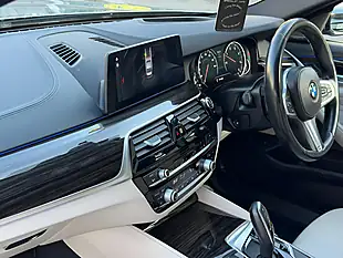 Used 2017 BMW 5 Series M Sport Blue - Interior and Exterior details 19