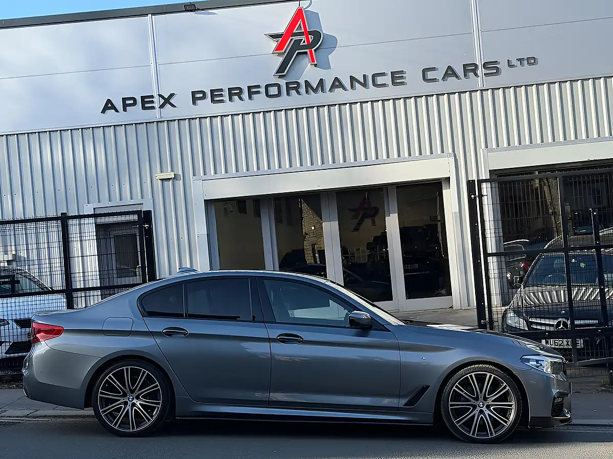 Used 2017 BMW 5 Series M Sport Blue - Interior and Exterior details 7