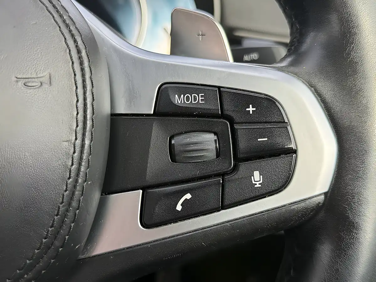 Used 2017 BMW 5 Series M Sport Blue - Interior and Exterior details 15