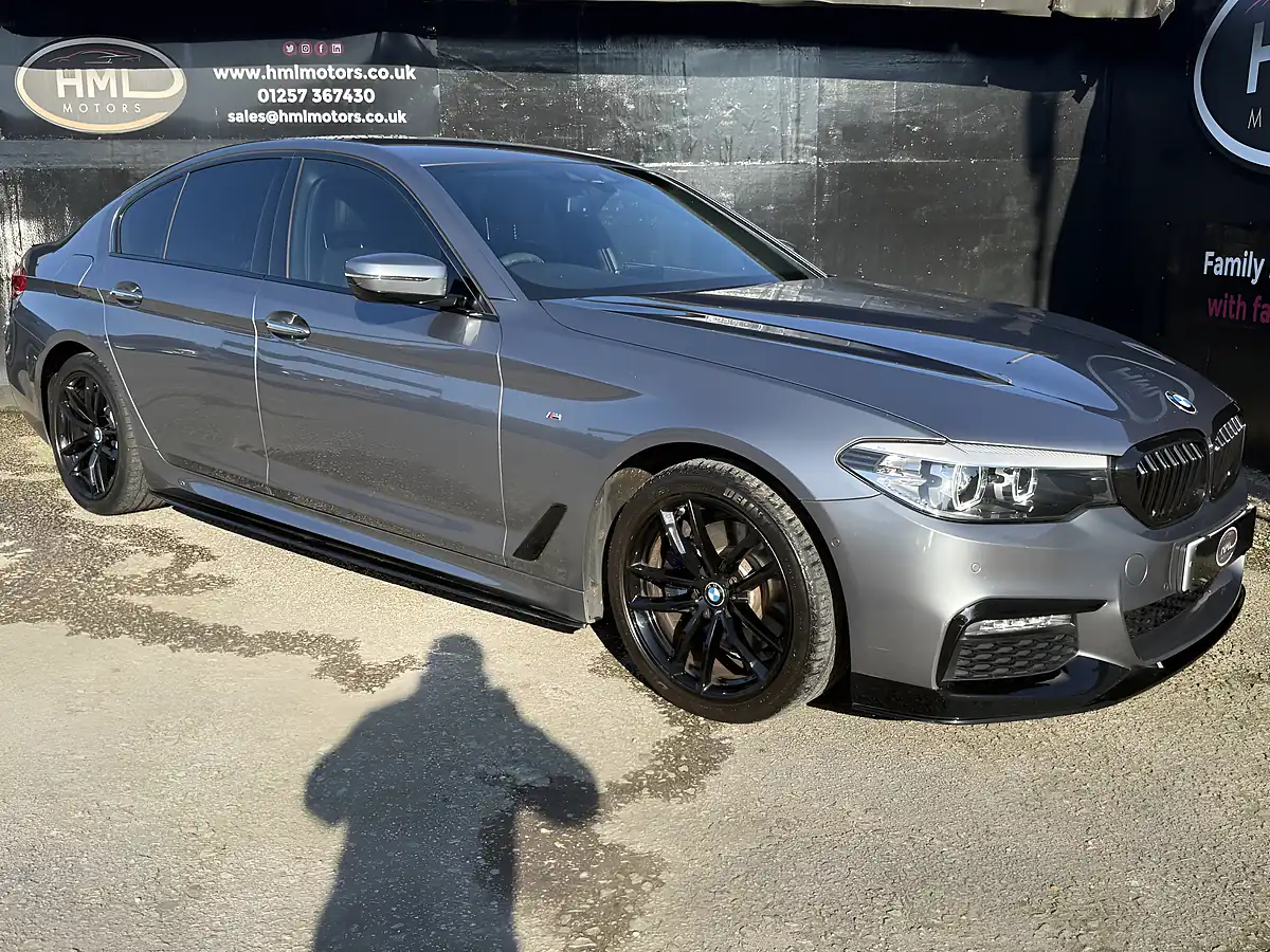 Used 2017 BMW 5 Series M Sport Blue - Interior and Exterior details 6