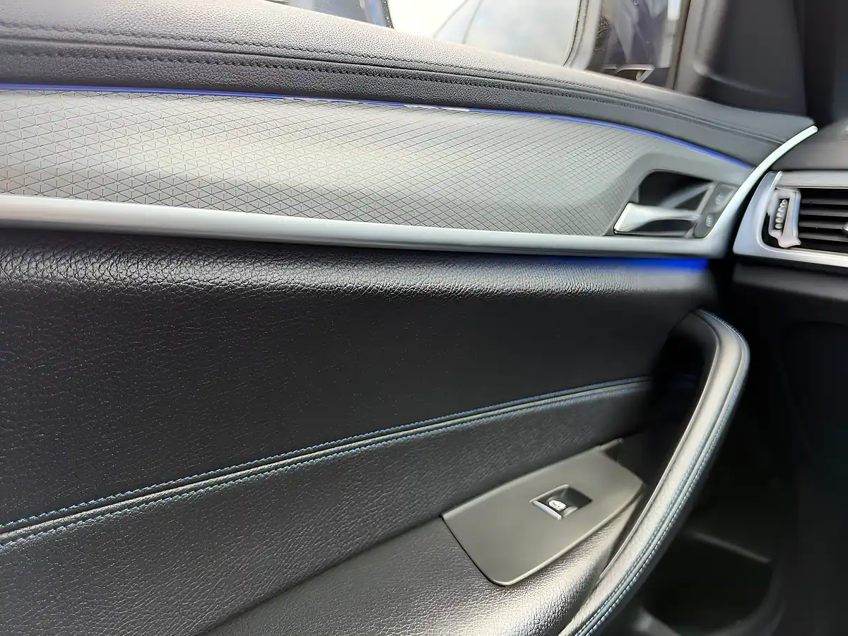 Used 2017 BMW 5 Series M Sport Blue - Interior and Exterior details 19
