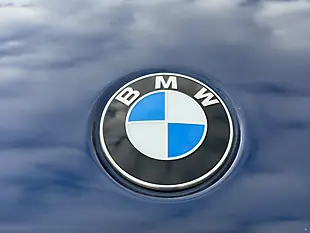Used 2017 BMW 5 Series M Sport Blue - Interior and Exterior details 8