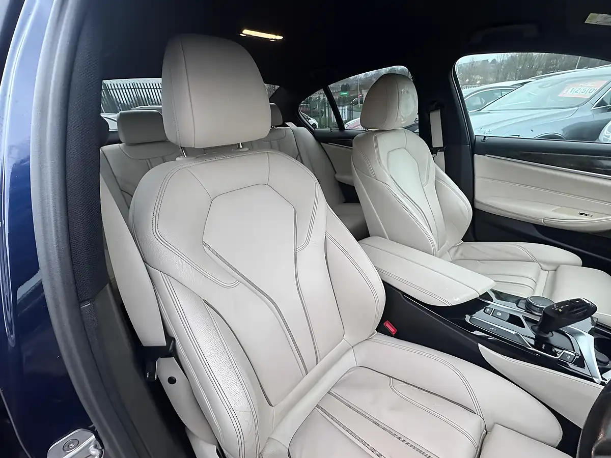 Used 2017 BMW 5 Series M Sport Blue - Interior and Exterior details 16