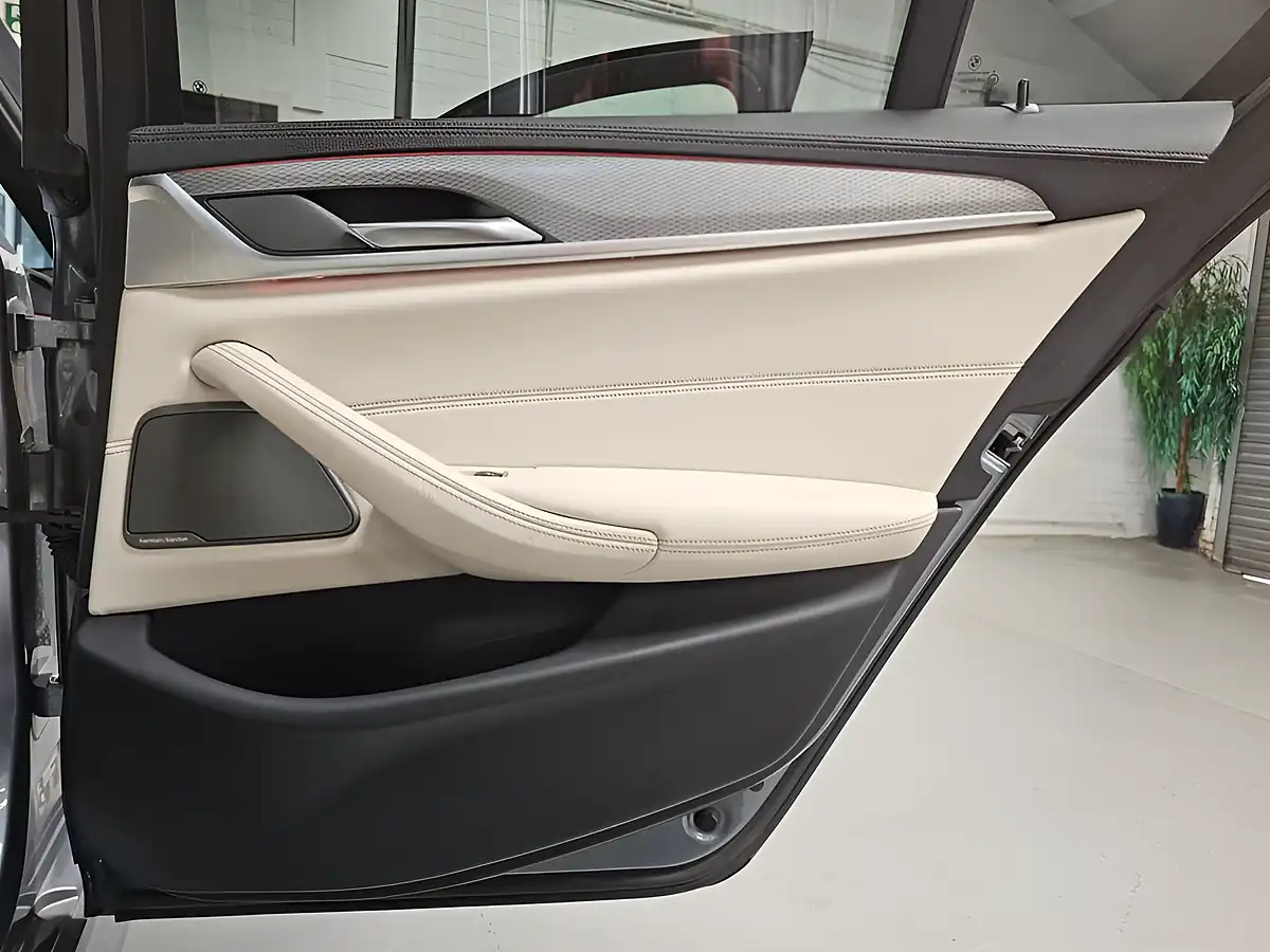 Used 2017 BMW 5 Series M Sport Bluestone - Interior and Exterior details 18