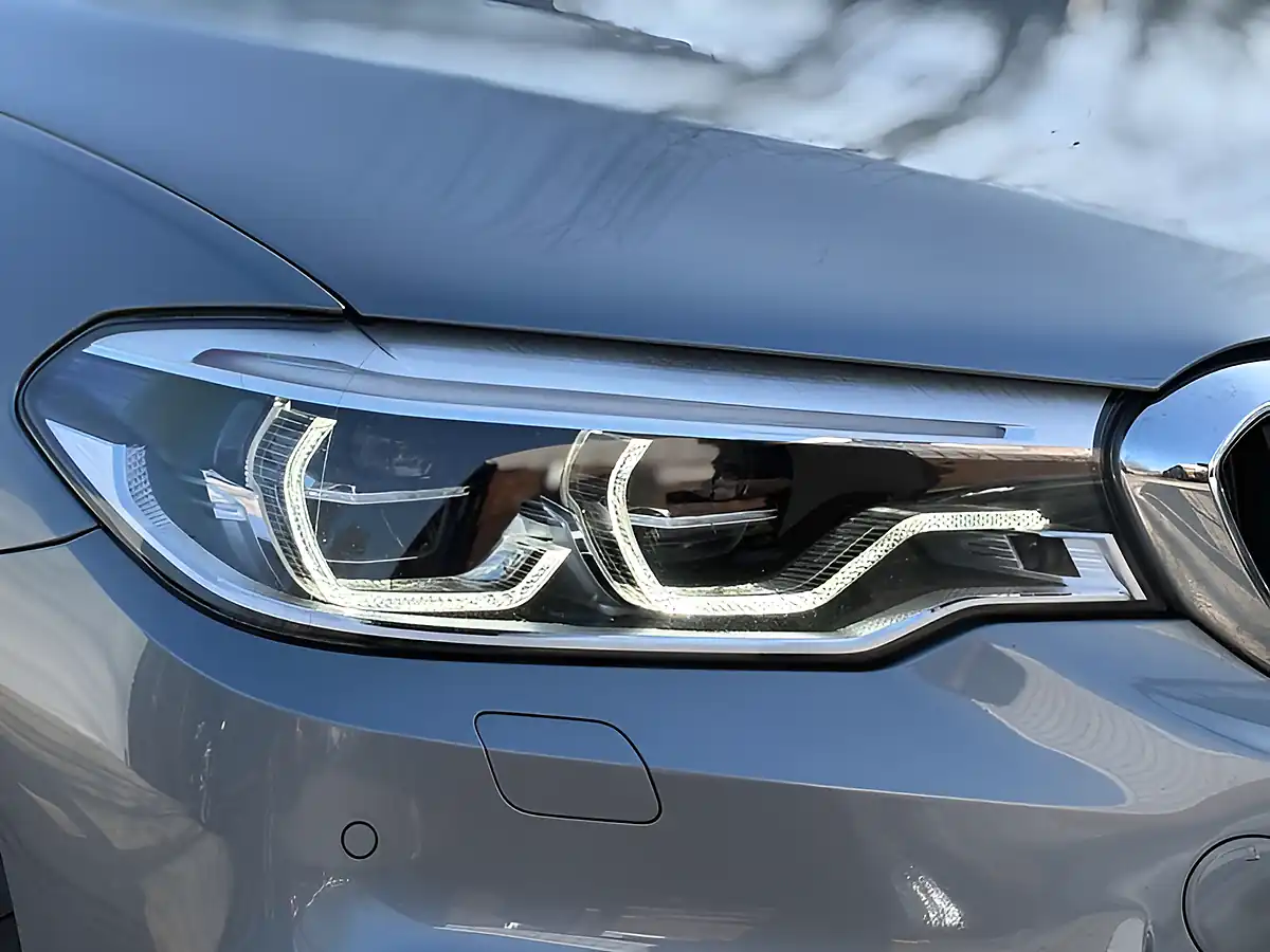Used 2017 BMW 5 Series M Sport Bluestone - Interior and Exterior details 5