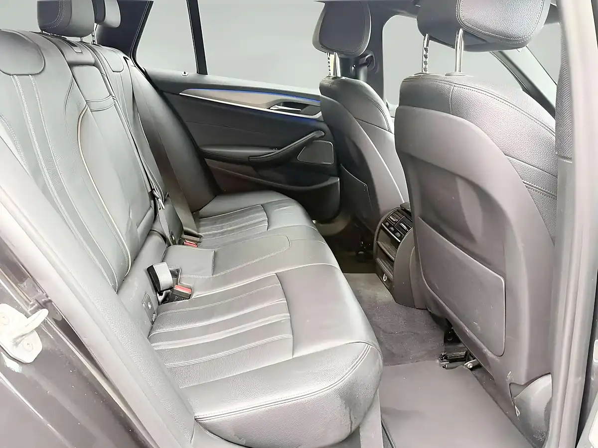 Used 2017 BMW 5 Series M Sport Touring Grey - Interior and Exterior details 17