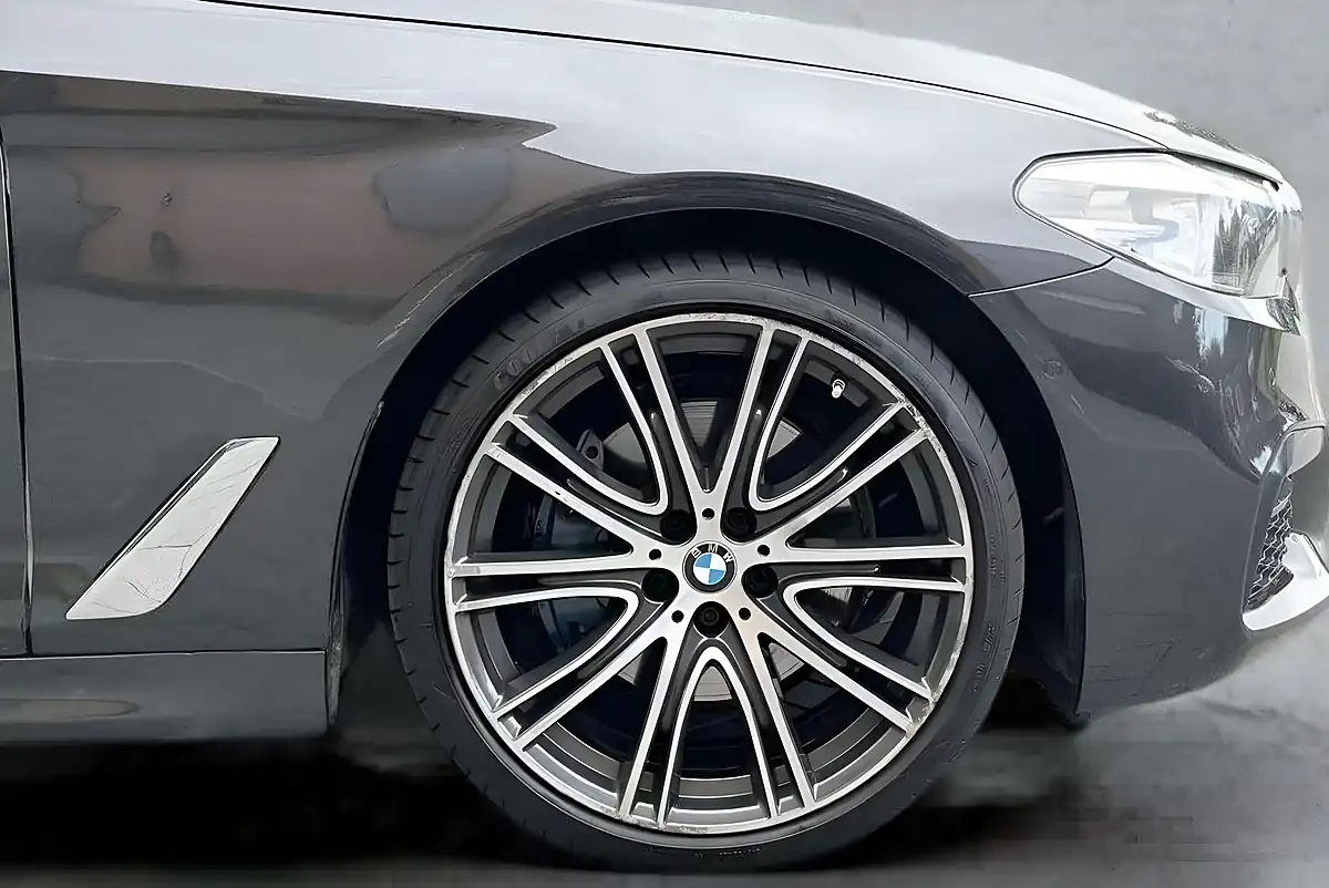 Used 2017 BMW 5 Series M Sport Touring Grey - Interior and Exterior details 19