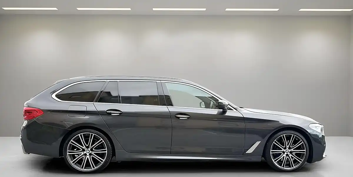Used 2017 BMW 5 Series M Sport Touring Grey - Interior and Exterior details 4
