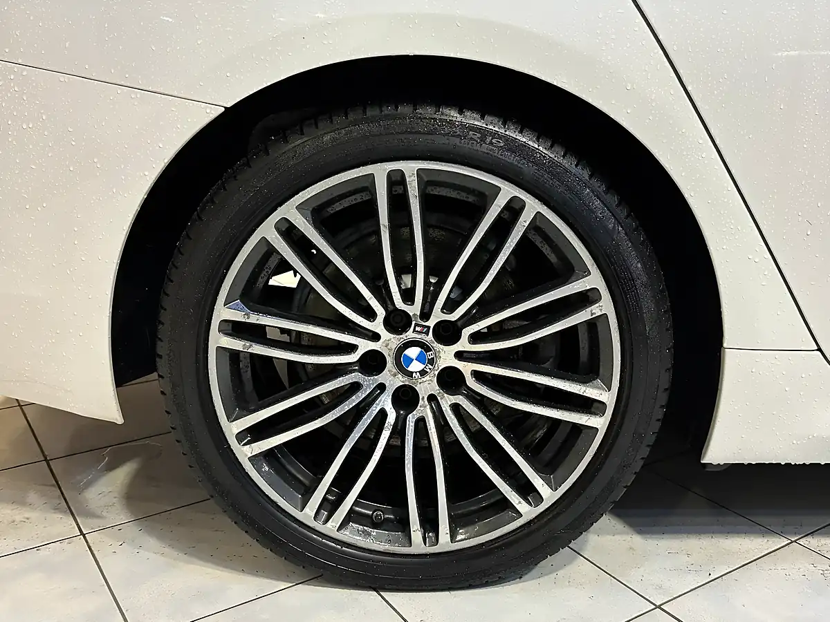 Used 2017 BMW 5 Series M Sport Touring White - Interior and Exterior details 18