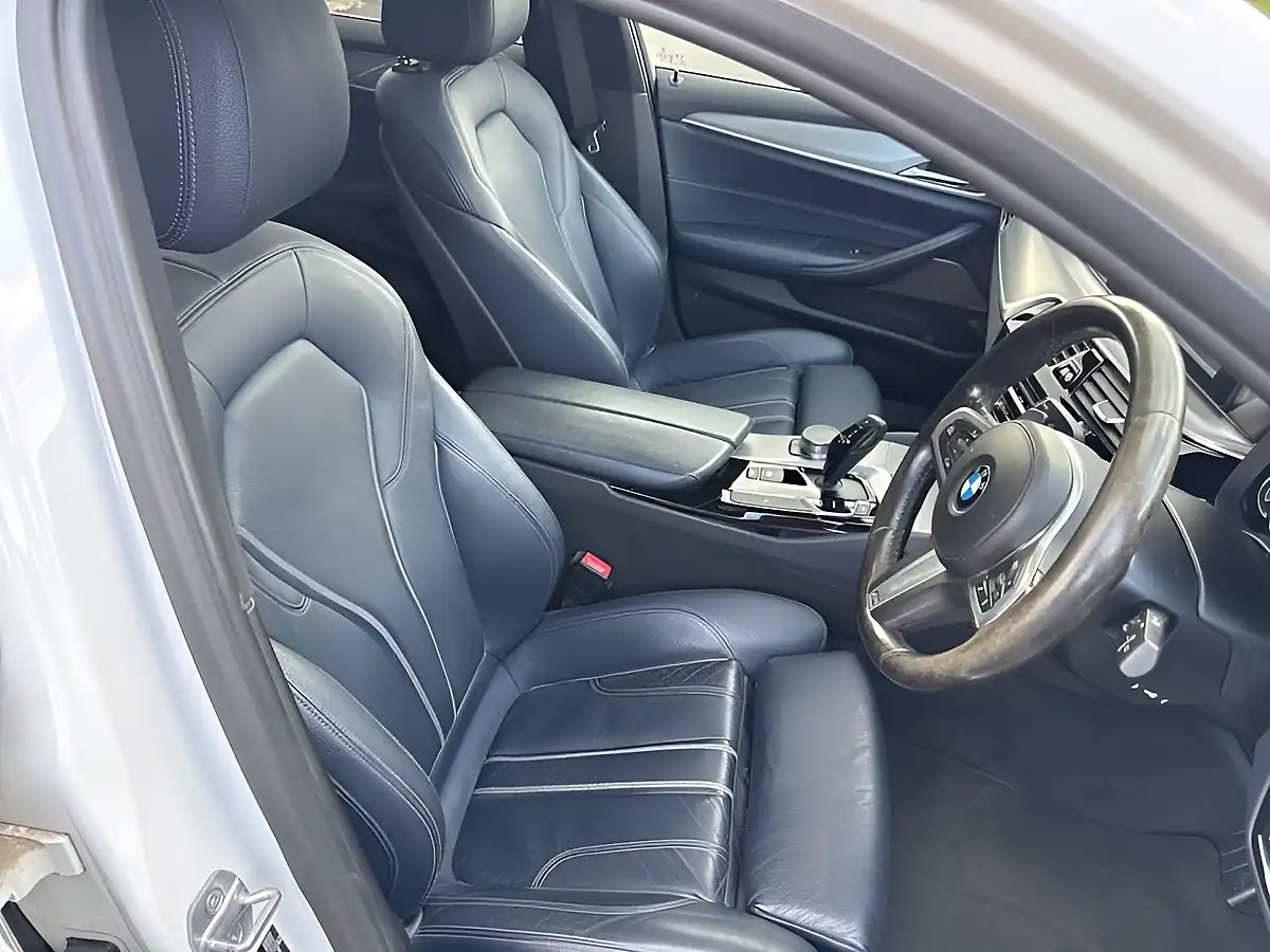 Used 2017 BMW 5 Series M Sport White - Interior and Exterior details 5