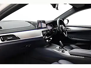 Used 2017 BMW 5 Series M Sport White - Interior and Exterior details 19