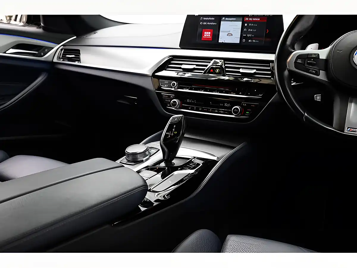 Used 2017 BMW 5 Series M Sport White - Interior and Exterior details 20