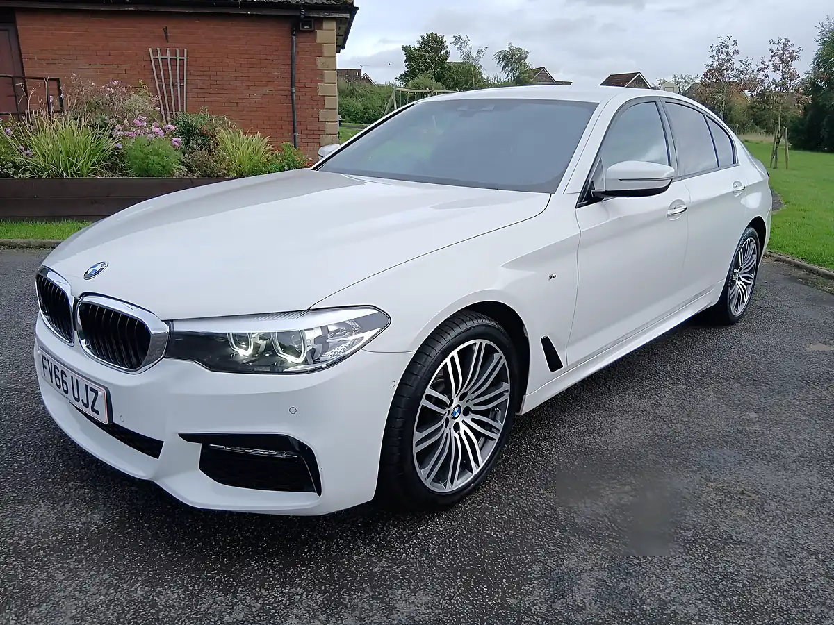Used 2017 BMW 5 Series M Sport White - Interior and Exterior details 3