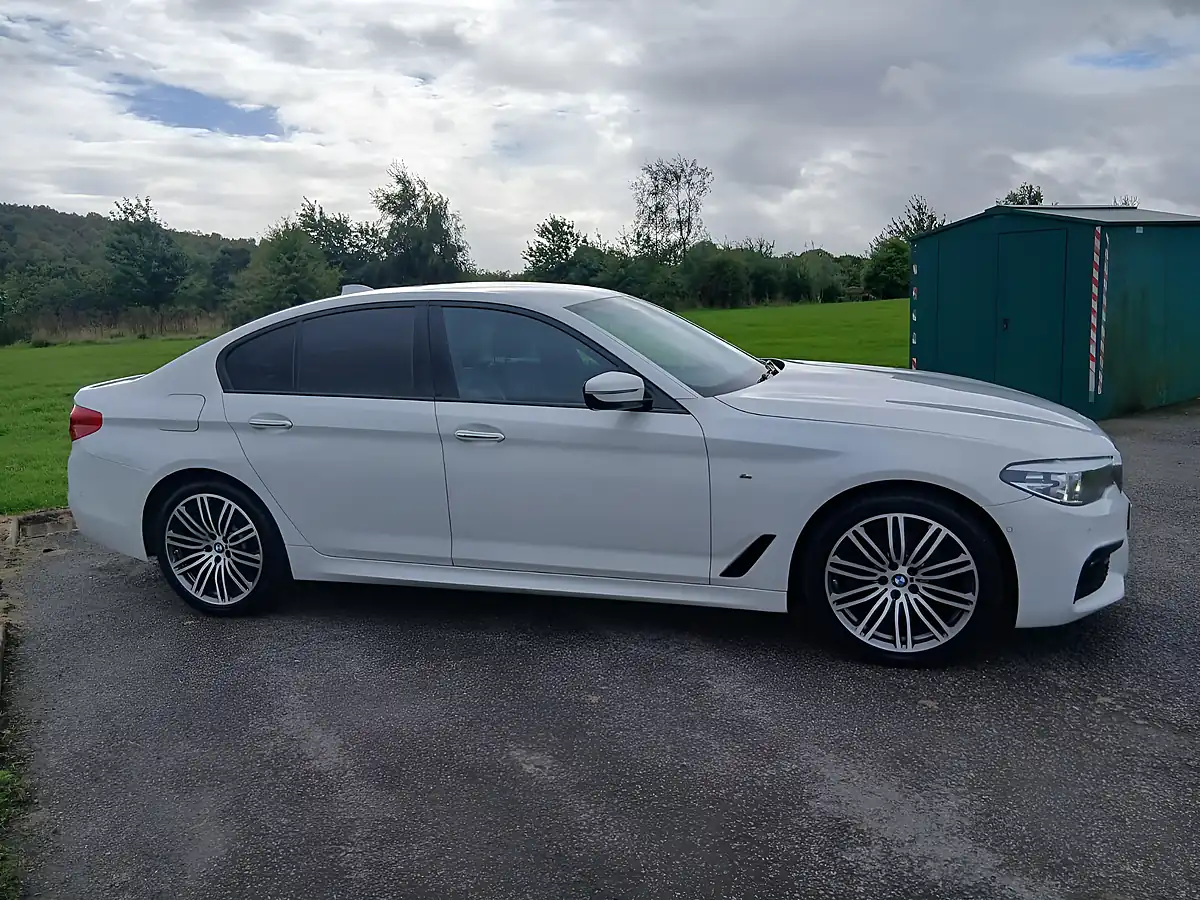 Used 2017 BMW 5 Series M Sport White - Interior and Exterior details 5