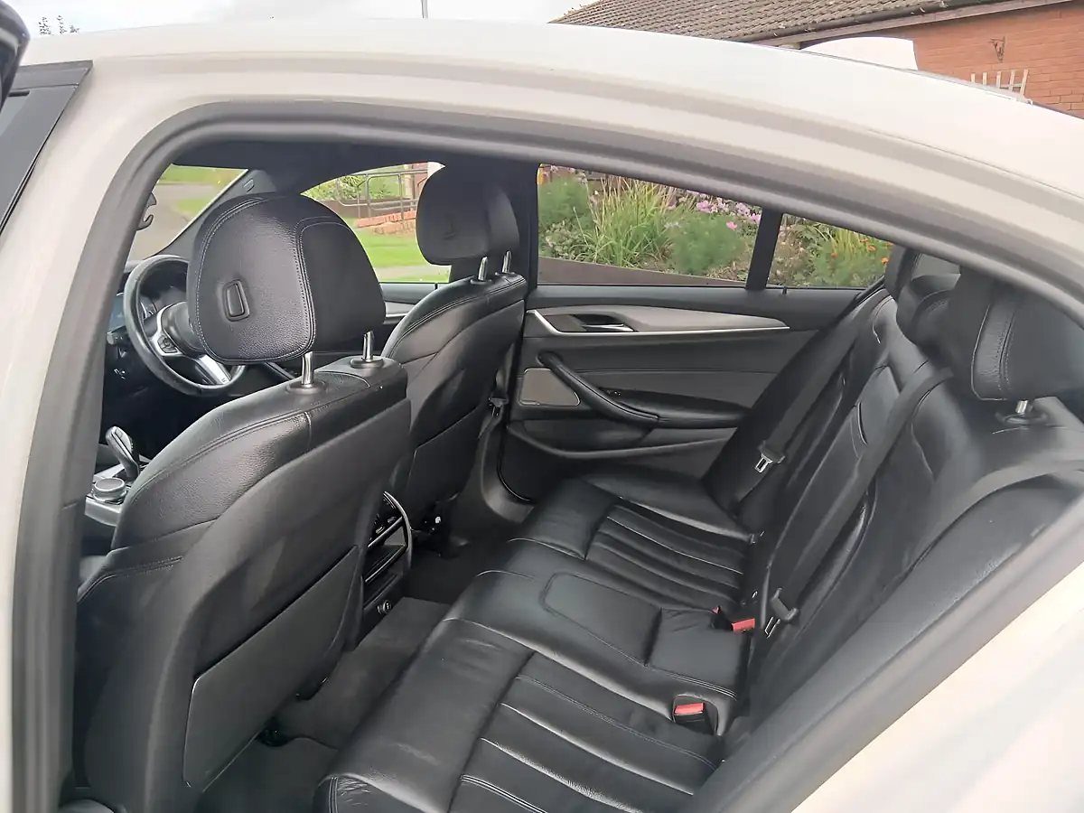 Used 2017 BMW 5 Series M Sport White - Interior and Exterior details 9