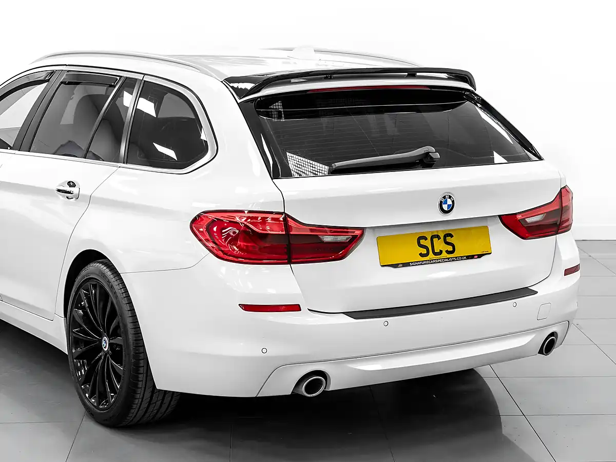 Used 2017 BMW 5 Series Se Alpine White - Interior and Exterior details 10