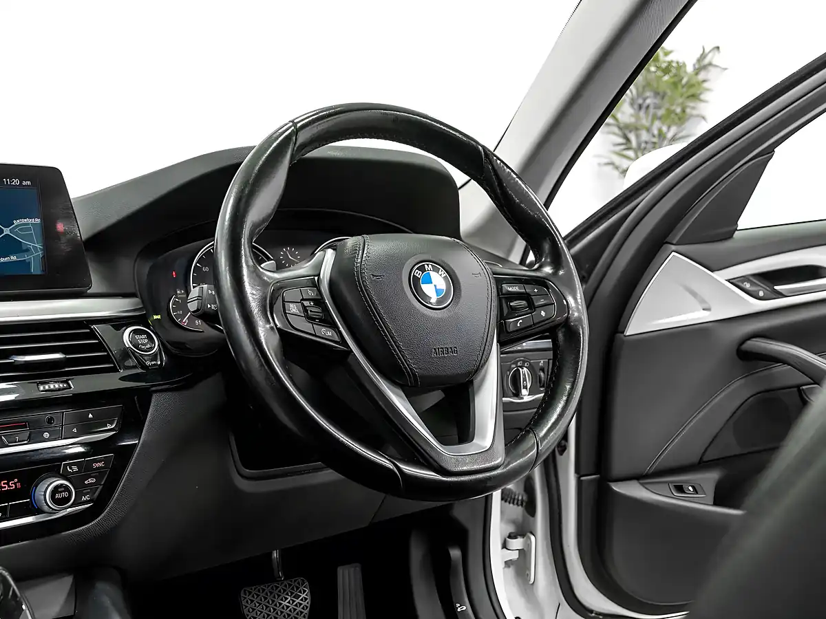Used 2017 BMW 5 Series Se Alpine White - Interior and Exterior details 13