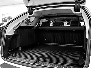 Used 2017 BMW 5 Series Se Alpine White - Interior and Exterior details 15