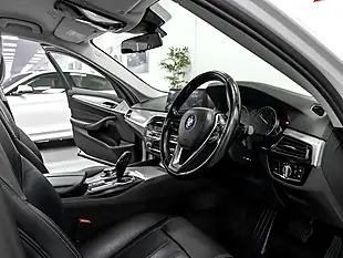 Used 2017 BMW 5 Series Se Alpine White - Interior and Exterior details 16