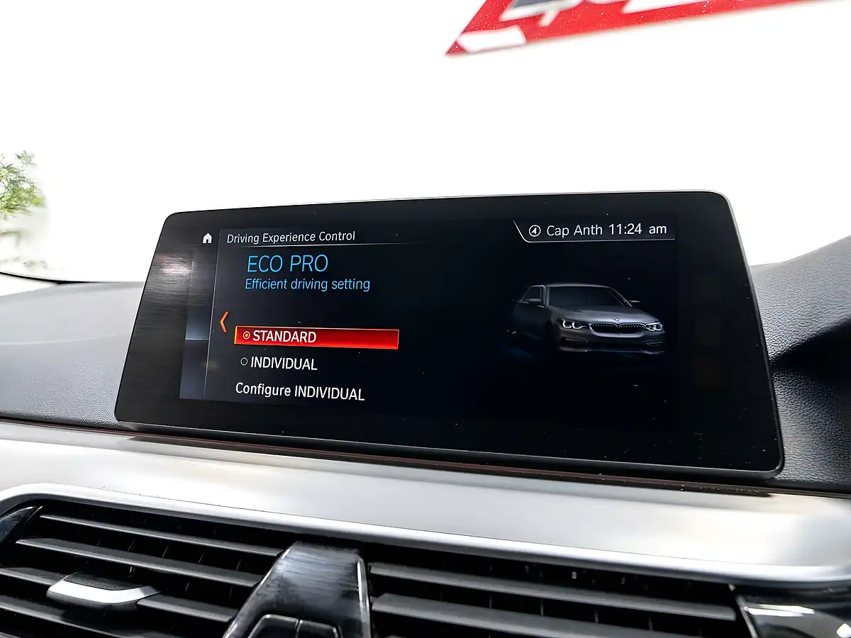 Used 2017 BMW 5 Series Se Alpine White - Interior and Exterior details 19