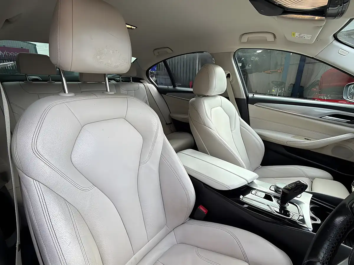 Used 2017 BMW 5 Series Se Black - Interior and Exterior details 14