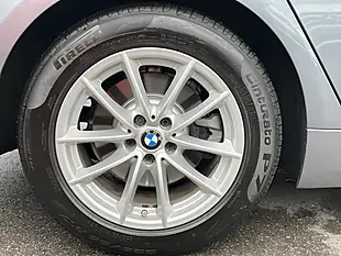 Used 2017 BMW 5 Series Se Blue - Interior and Exterior details 14