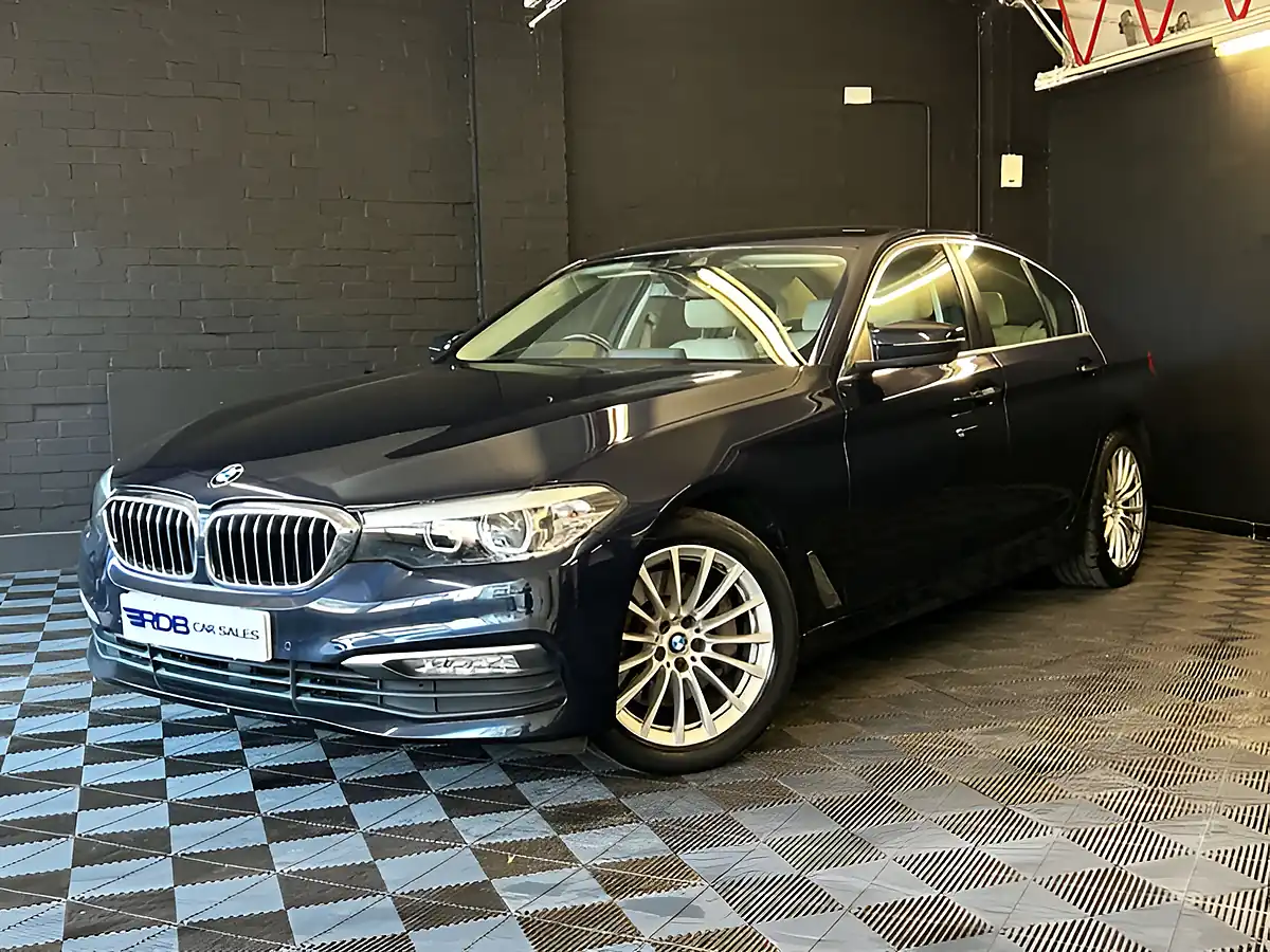 Used 2017 BMW 5 Series Se Imperial Blue Xirallic - Front View