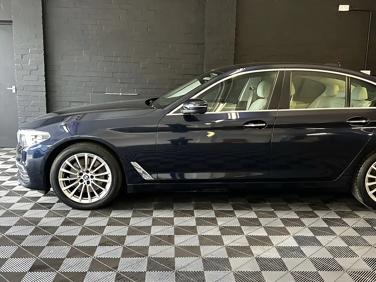 Used 2017 BMW 5 Series Se Imperial Blue Xirallic - Interior and Exterior details 13