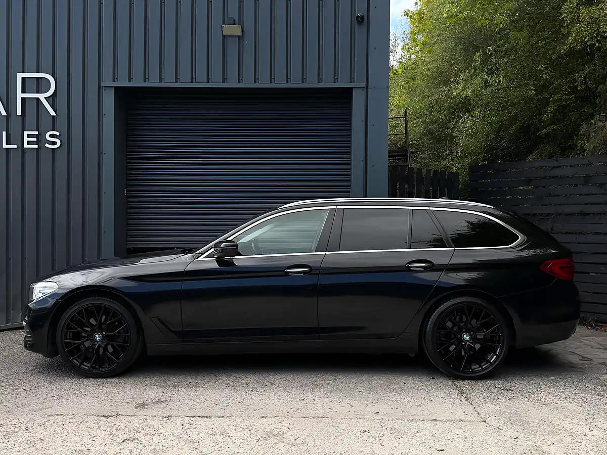 Used 2017 BMW 5 Series Se Touring Black - Interior and Exterior details 5