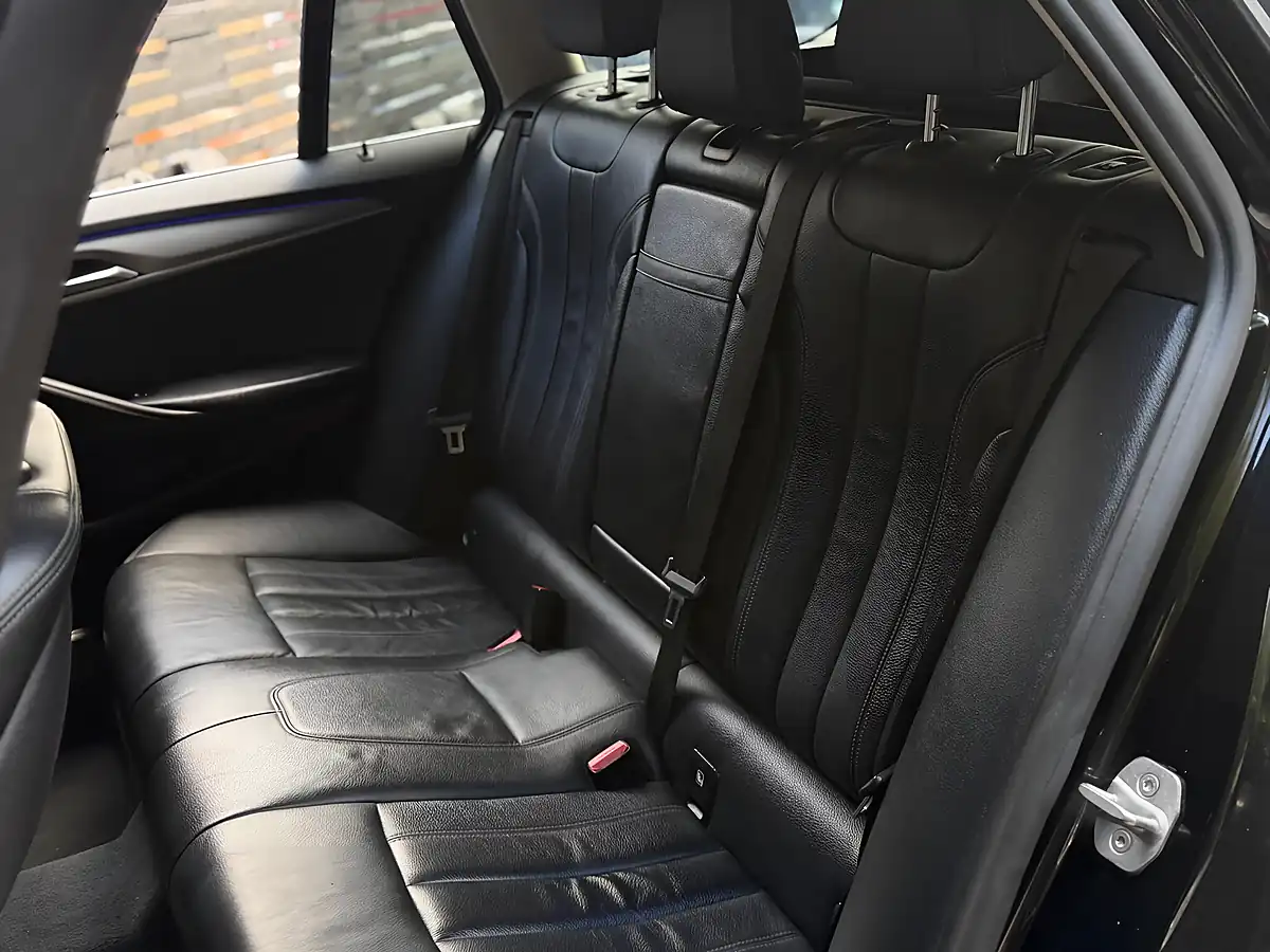 Used 2017 BMW 5 Series Se Touring Black - Interior and Exterior details 9
