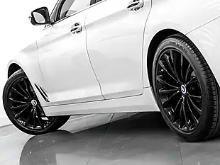 Used 2017 BMW 5 Series Se Touring White - Interior and Exterior details 12