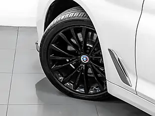 Used 2017 BMW 5 Series Se Touring White - Interior and Exterior details 13
