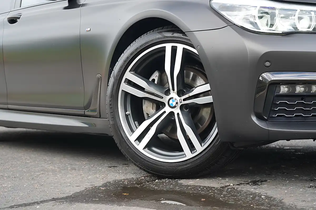Used 2017 BMW 7 Series M Sport Black - Interior and Exterior details 19