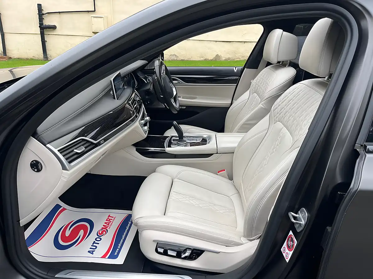 Used 2017 BMW 7 Series M Sport Brown - Interior and Exterior details 10