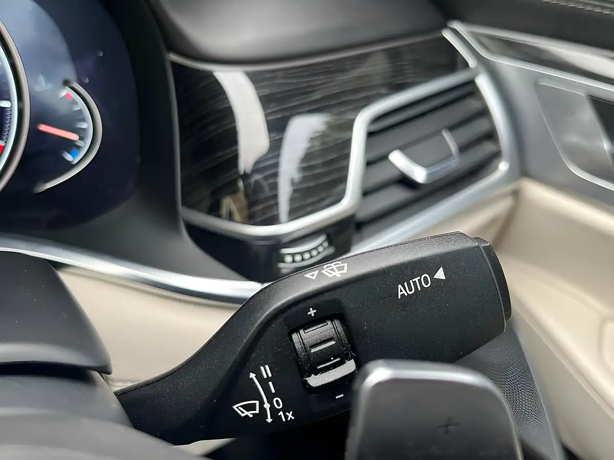 Used 2017 BMW 7 Series M Sport Brown - Interior and Exterior details 20