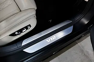 Used 2017 BMW 7 Series M760L Black - Interior and Exterior details 17