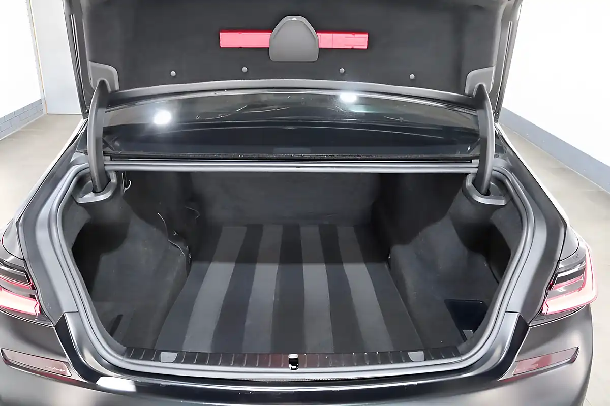 Used 2017 BMW 7 Series M760L Black - Interior and Exterior details 18