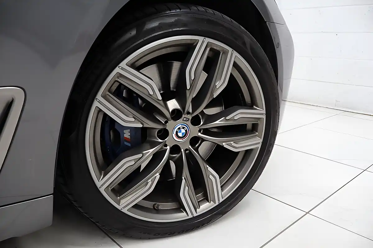 Used 2017 BMW 7 Series M760L Megallan Grey - Interior and Exterior details 7