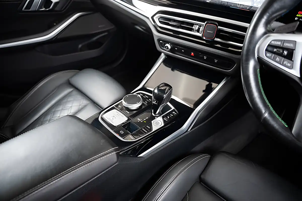 Used 2017 BMW Alpina D3 S Saloon Grey - Interior and Exterior details 11