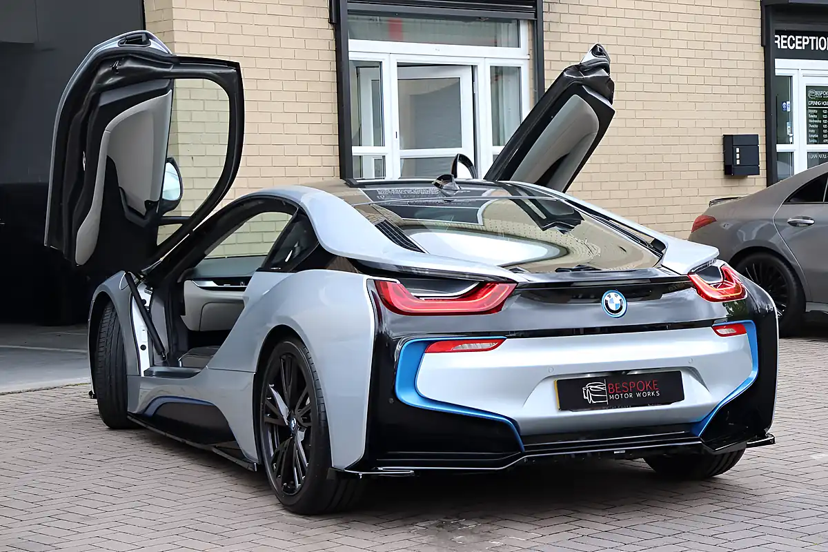 Used 2017 BMW I8 Coupe Ionic Silver - Interior and Exterior details 6