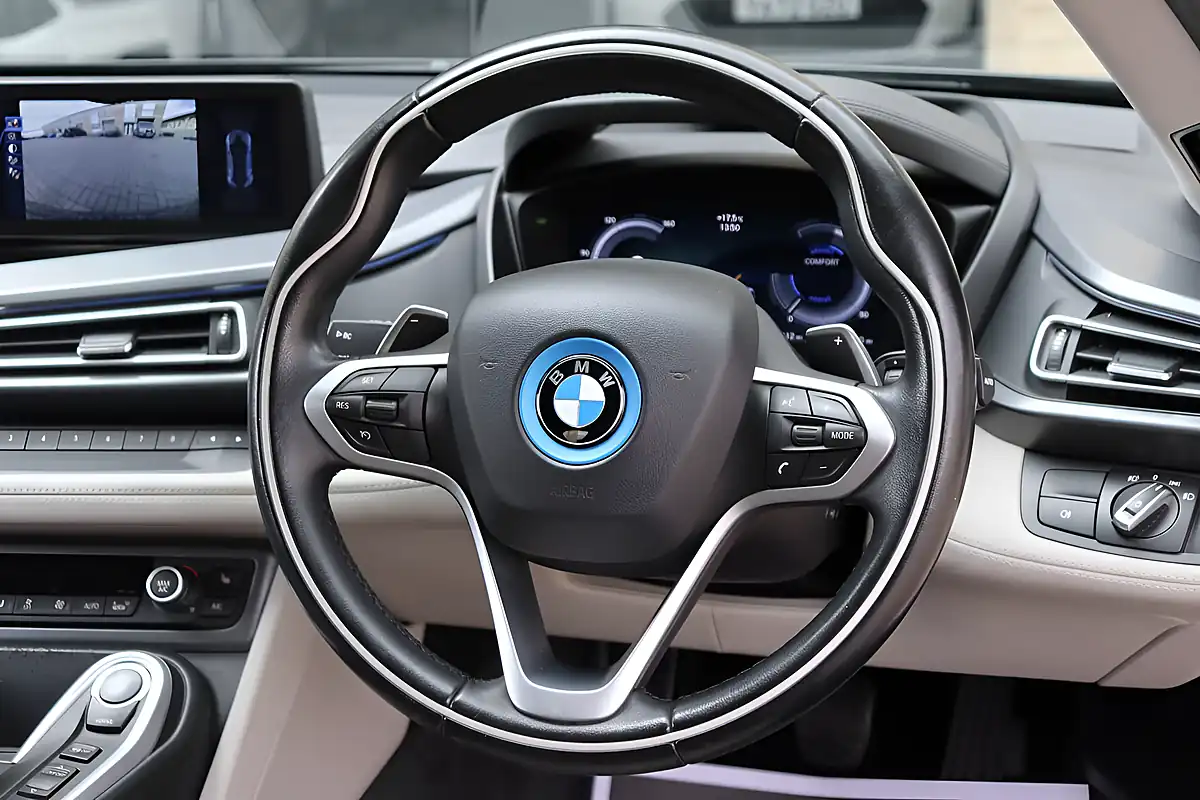 Used 2017 BMW I8 Coupe Ionic Silver - Interior and Exterior details 8