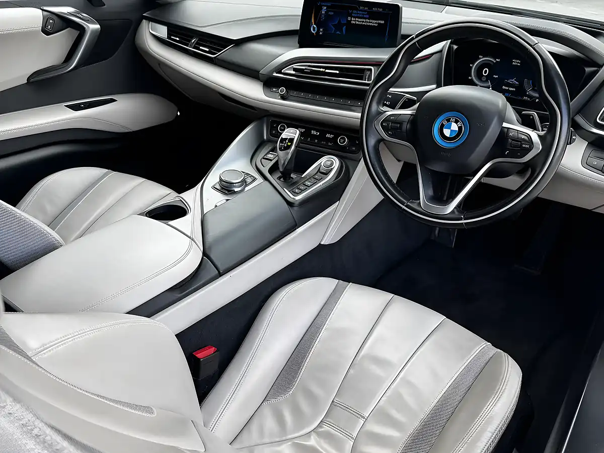 Used 2017 BMW I8 Coupe Multicolour - Interior and Exterior details 11