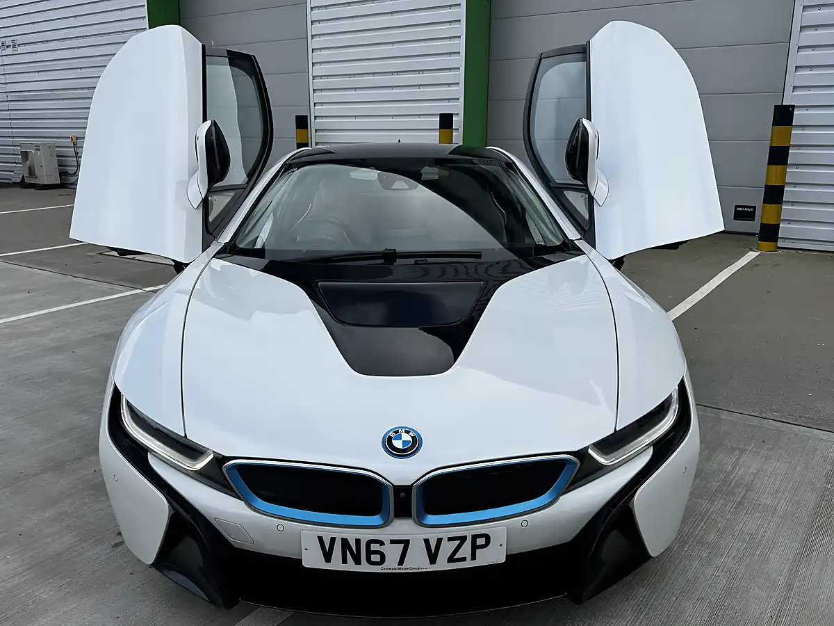 Used 2017 BMW I8 Coupe Multicolour - Interior and Exterior details 15