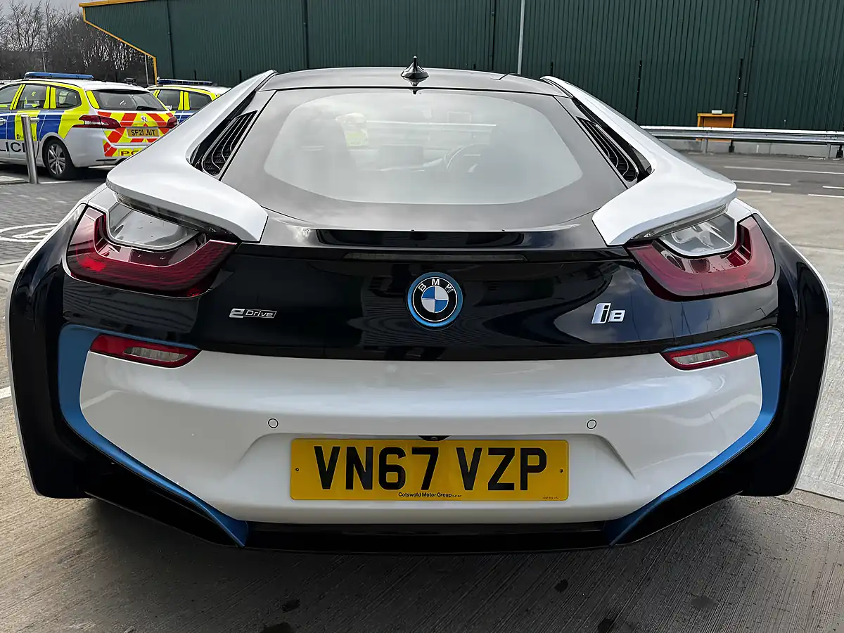 Used 2017 BMW I8 Coupe Multicolour - Interior and Exterior details 7
