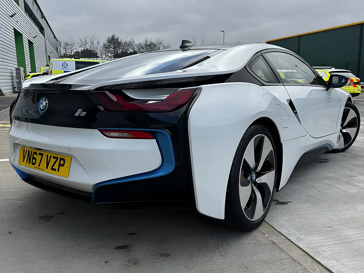 Used 2017 BMW I8 Coupe Multicolour - Interior and Exterior details 8
