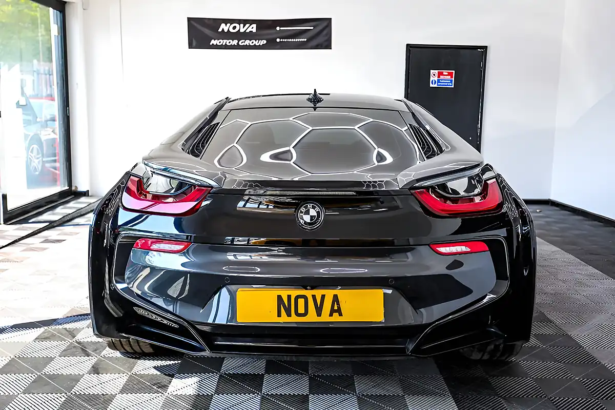 Used 2017 BMW i8 Coupe Multicolour - Interior and Exterior details 11