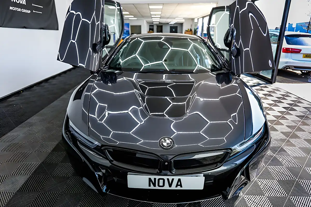Used 2017 BMW i8 Coupe Multicolour - Interior and Exterior details 13